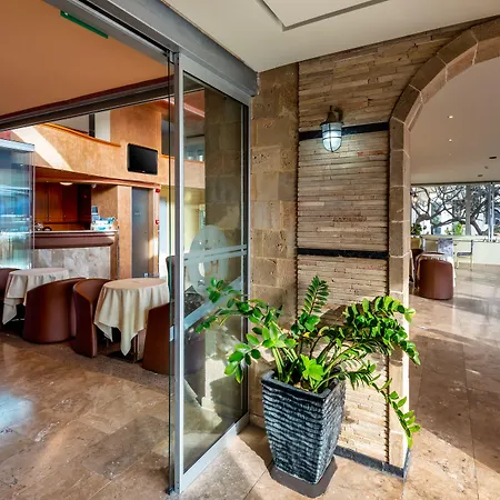 Comfort 4* Rhodes City