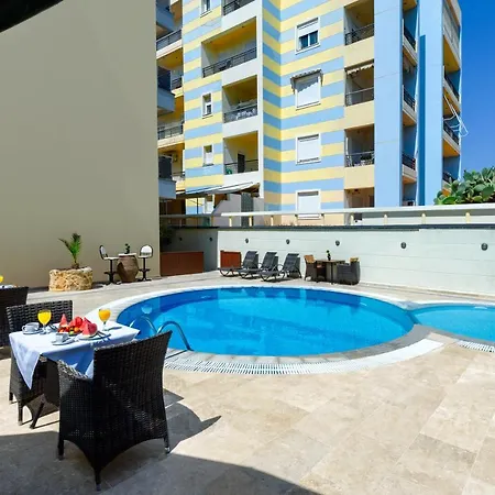 Comfort Aparthotel 4*