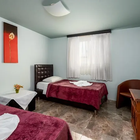Comfort 4* עיר רודוס